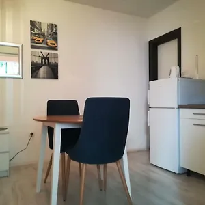  Apartament Apartment Jelena